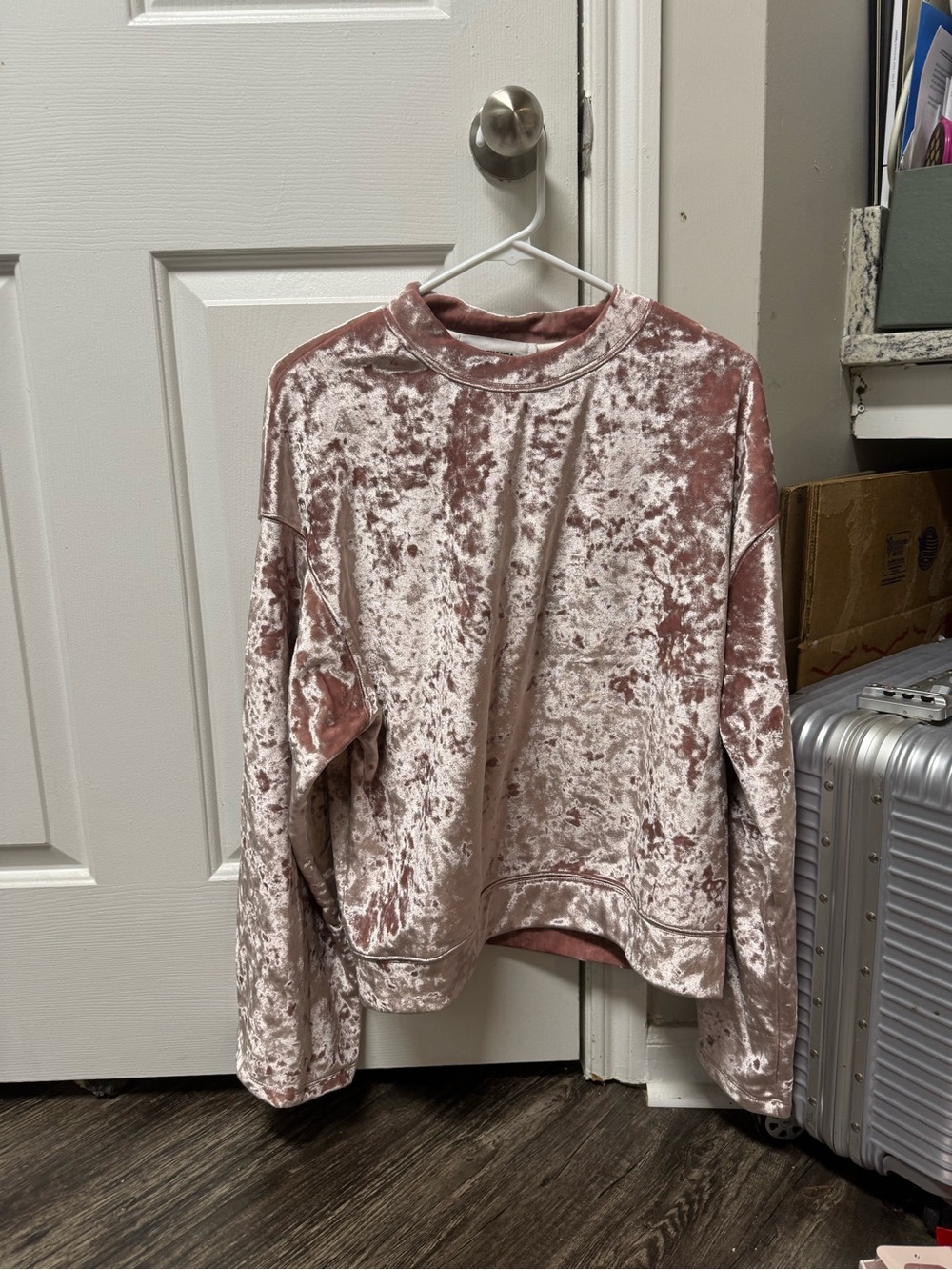 Dusty Rose Velvet Crewneck Sweater - Women